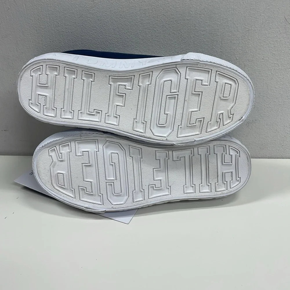 Tommy Hilfiger nwt tommy